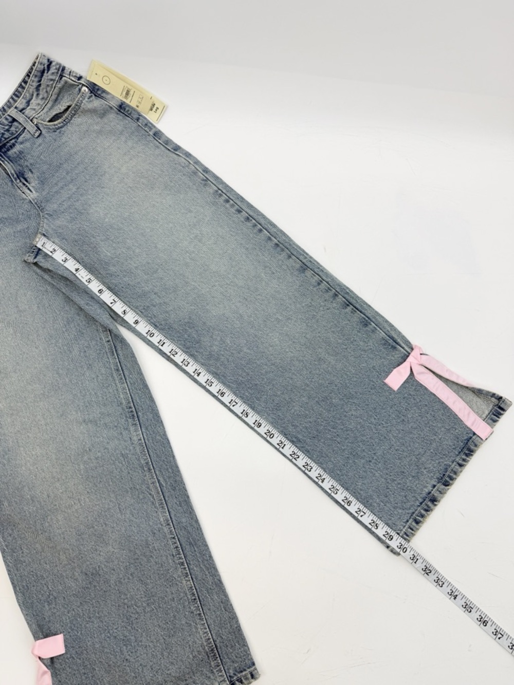 No Boundaries Wide Leg Jeans Light Wash Denim w/Pink Ribbon Detail Size 2 NWT - Picture 9 of 15
